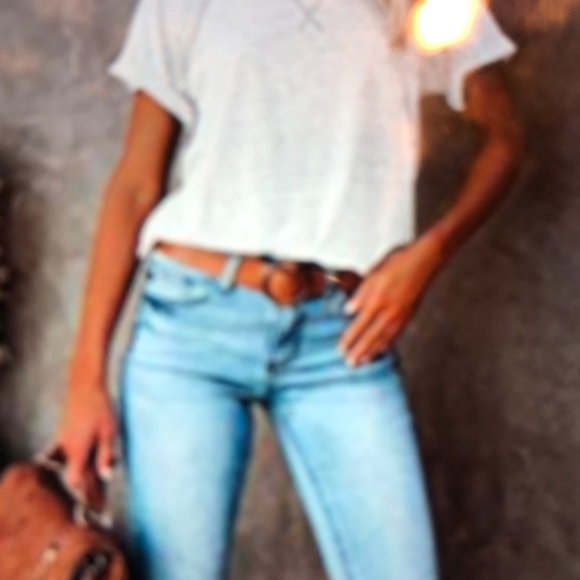 Short sleeve crewneck tee - Picture 3 of 7